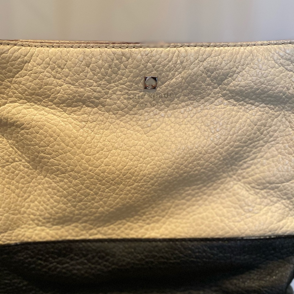 Kate Spade Cross Body - Picture 4 of 5